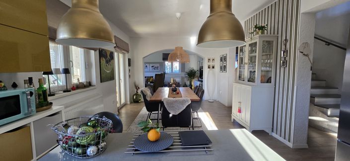 Image No.8-4 Bed Property for sale
