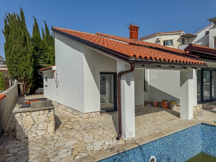 Image No.4-5 Bed Property for sale