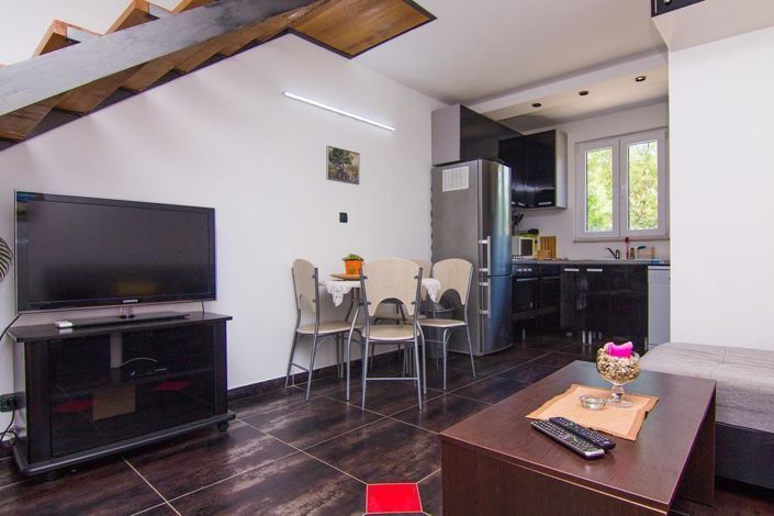 Image No.7-4 Bed Property for sale