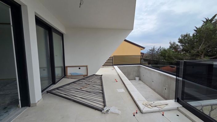 Image No.16-4 Bed Property for sale