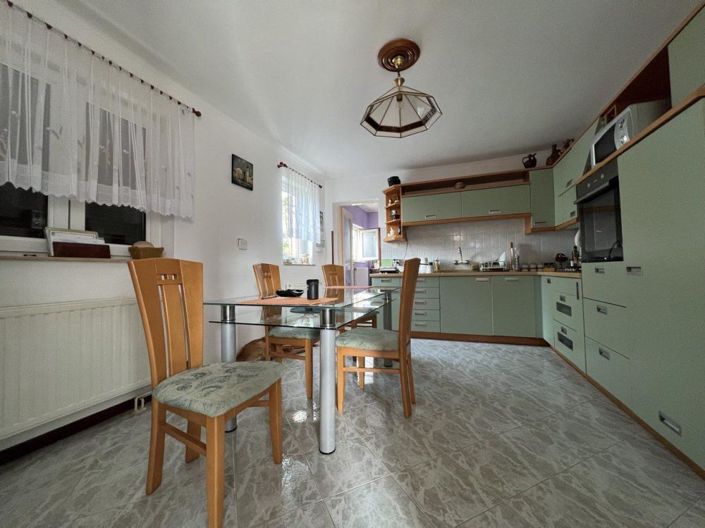 Image No.15-5 Bed Property for sale