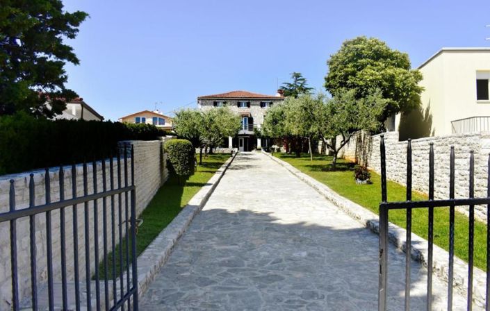 Image No.4-5 Bed Property for sale