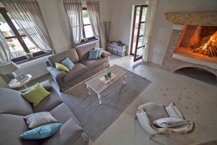 Image No.20-4 Bed Property for sale