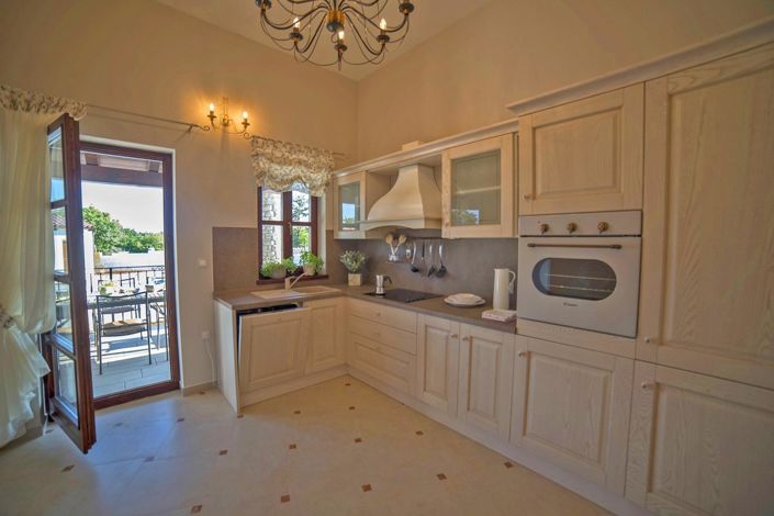 Image No.21-4 Bed Property for sale