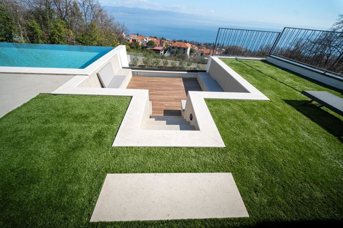 Image No.8-4 Bed Property for sale