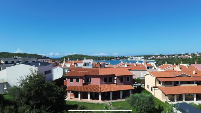 Image No.3-6 Bed Property for sale
