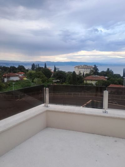 Image No.18-5 Bed Property for sale