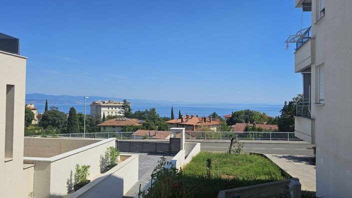 Image No.9-5 Bed Property for sale