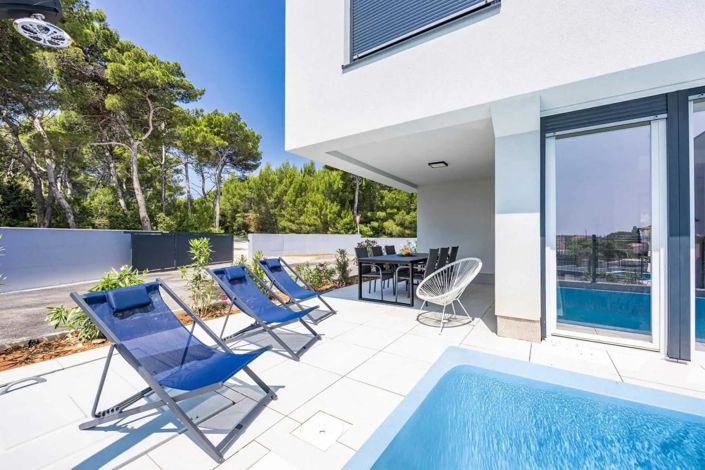 Image No.2-3 Bed Property for sale