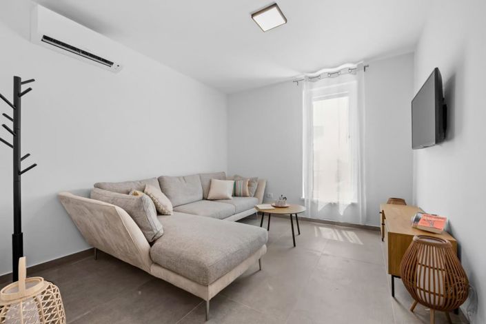 Image No.7-3 Bed Property for sale