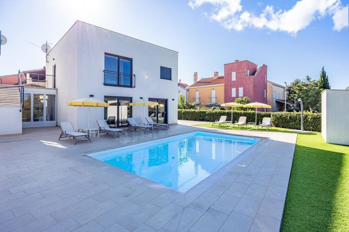 Image No.2-3 Bed Property for sale