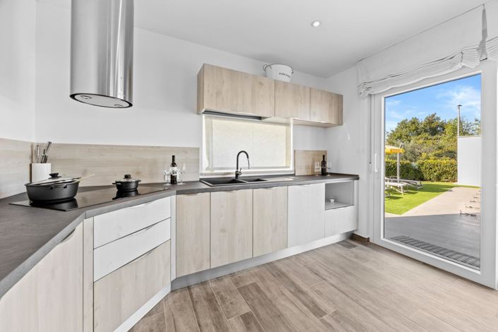 Image No.9-3 Bed Property for sale