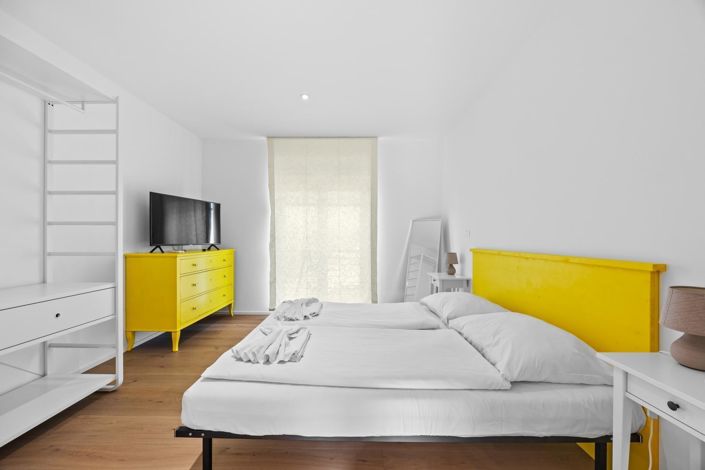 Image No.13-3 Bed Property for sale