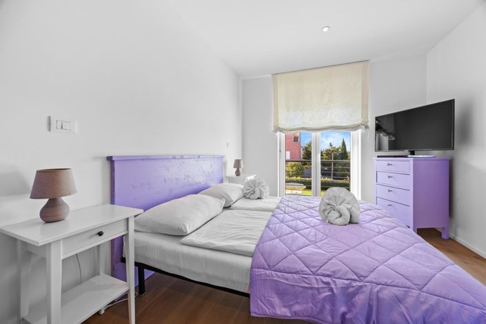 Image No.21-3 Bed Property for sale