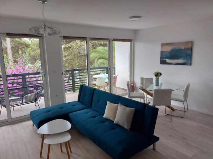 Image No.6-5 Bed Property for sale