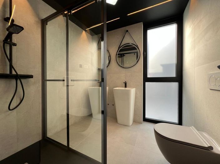 Image No.14-4 Bed Property for sale