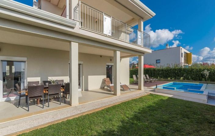 Image No.4-Propriété de 4 chambres à vendre à Žbandaj