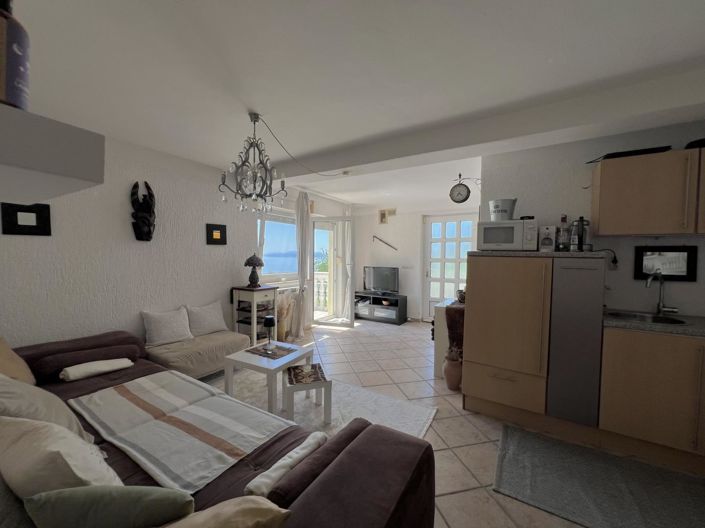 Image No.5-3 Bed Property for sale