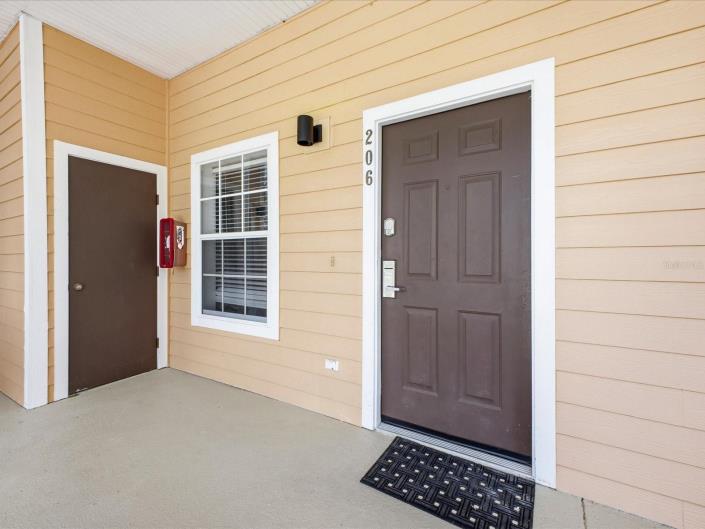 Image No.4-3 Bed Condo for sale