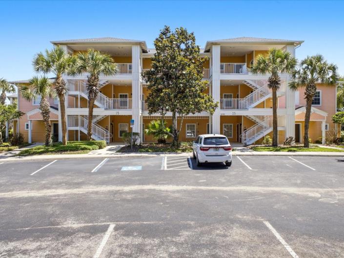 Image No.40-3 Bed Condo for sale