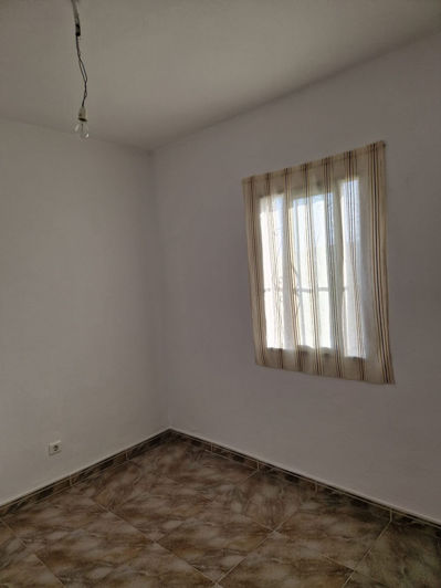 Image No.7-2 Bed Property for sale