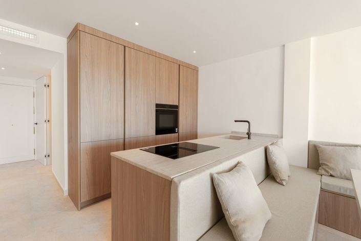 Image No.14-3 Bed Property for sale