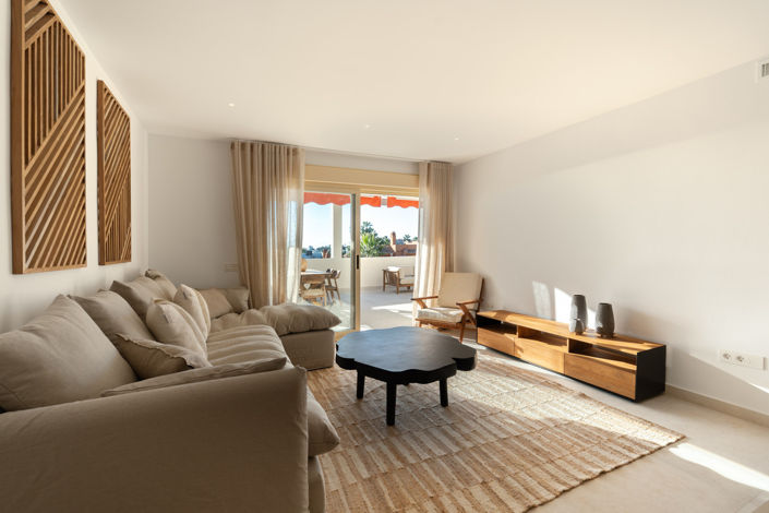 Image No.18-3 Bed Property for sale