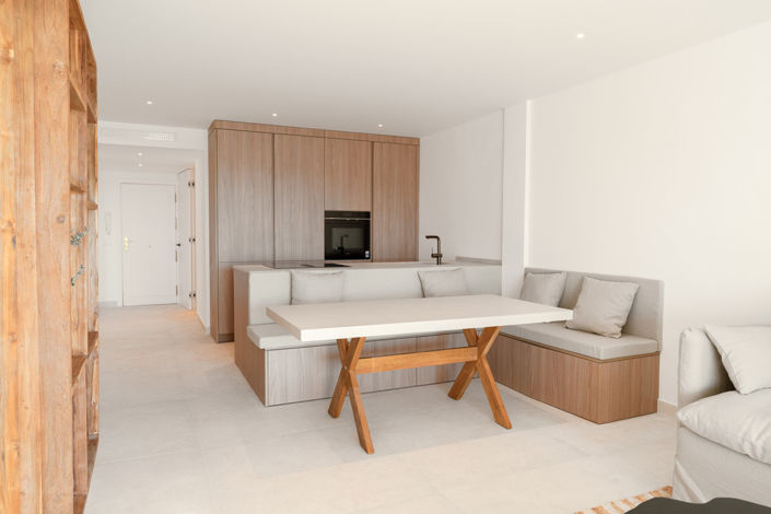 Image No.3-3 Bed Property for sale
