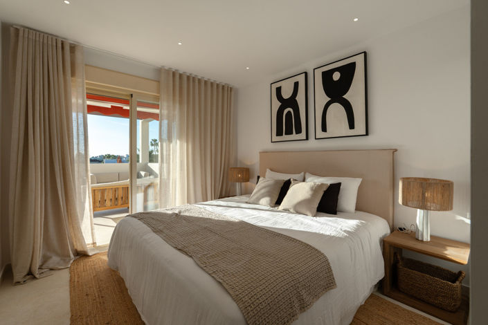 Image No.4-3 Bed Property for sale