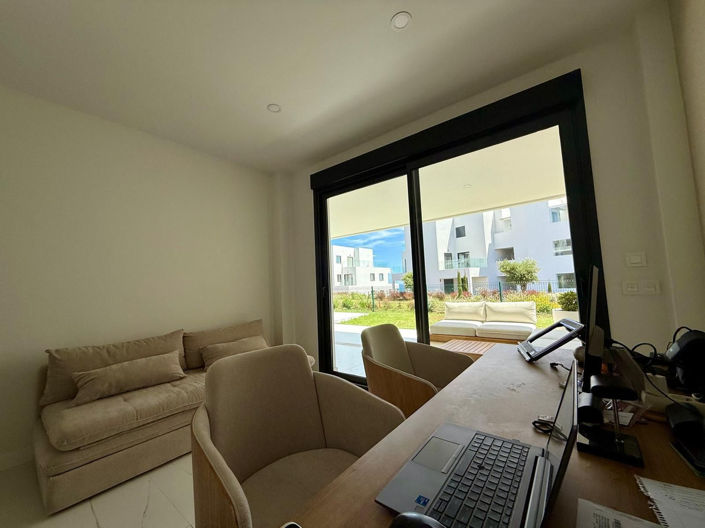 Image No.18-2 Bed Property for sale