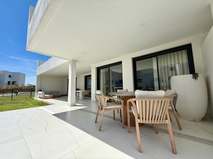 Image No.20-2 Bed Property for sale
