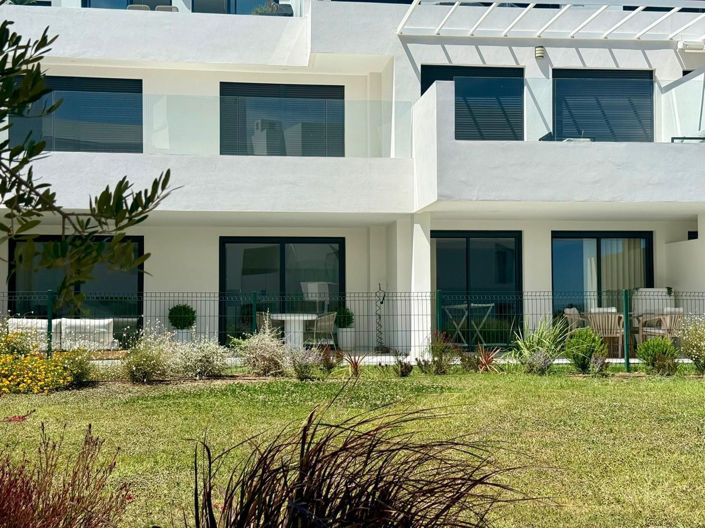 Image No.25-2 Bed Property for sale