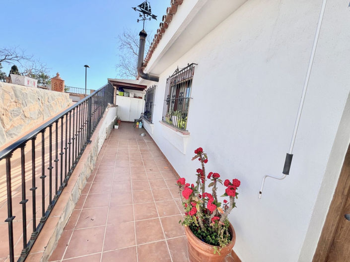 Image No.21-Villa de 4 chambres à vendre à Nueva Andalucia