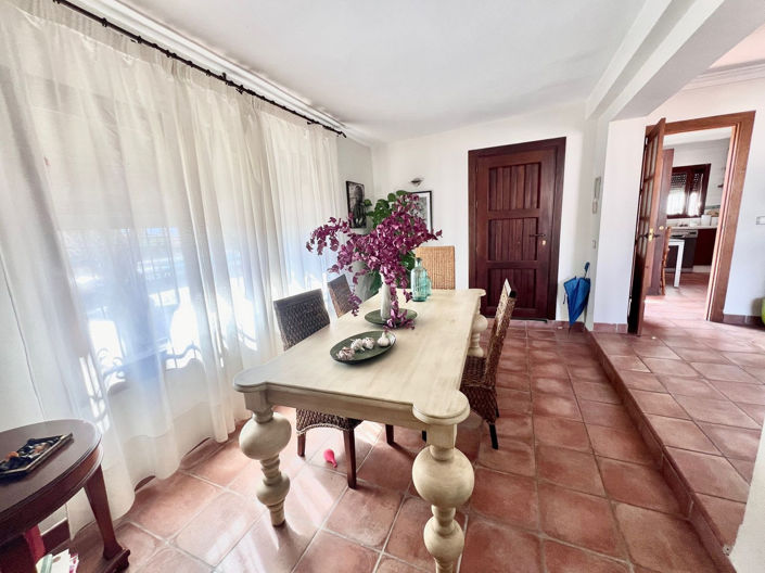 Image No.6-Villa de 4 chambres à vendre à Nueva Andalucia