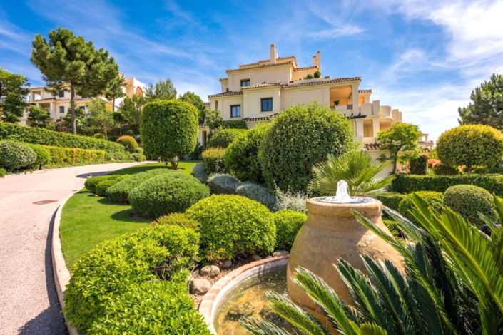 Image No.3-3 Bed Property for sale