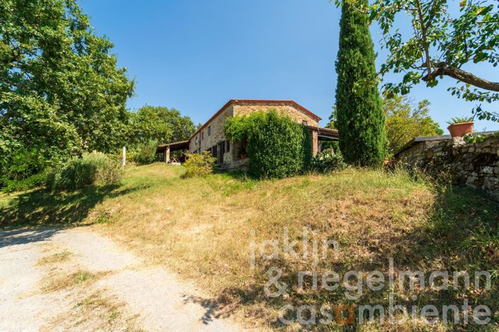 Image No.27-Maison de campagne de 4 chambres à vendre à Montegabbione