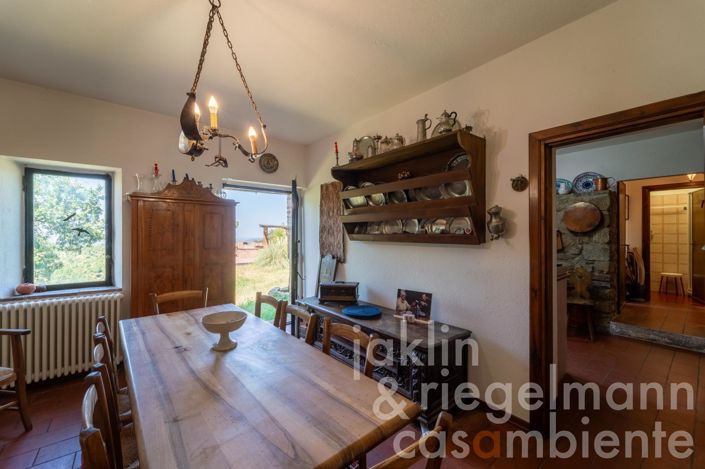 Image No.36-Maison de campagne de 4 chambres à vendre à Montegabbione