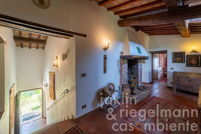 Image No.47-Maison de campagne de 4 chambres à vendre à Montegabbione