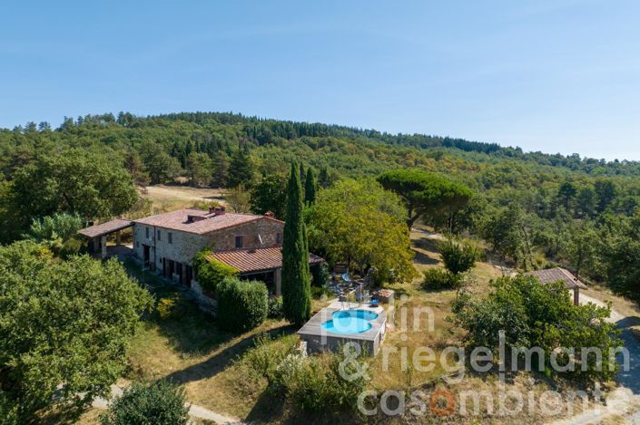 Image No.6-Maison de campagne de 4 chambres à vendre à Montegabbione