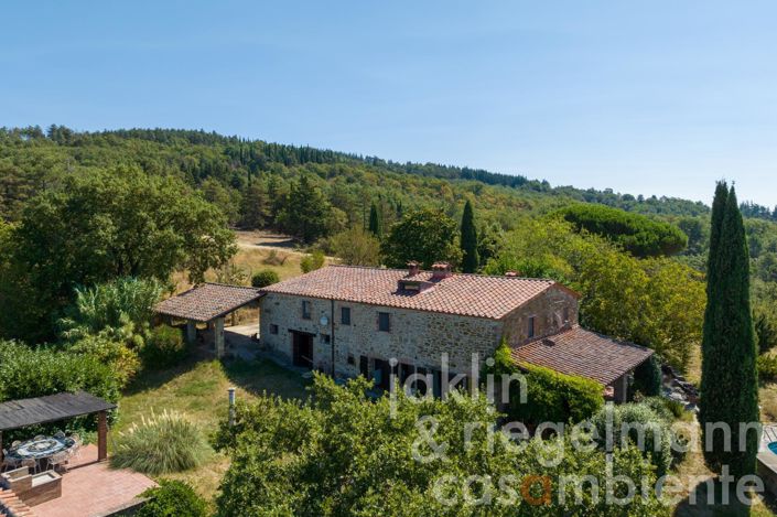 Image No.7-Maison de campagne de 4 chambres à vendre à Montegabbione