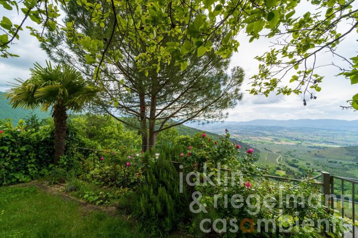 Image No.21-Maison de campagne de 3 chambres à vendre à Spoleto