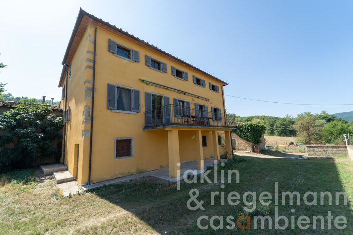 Image No.2-11 Bed Farmhouse for sale