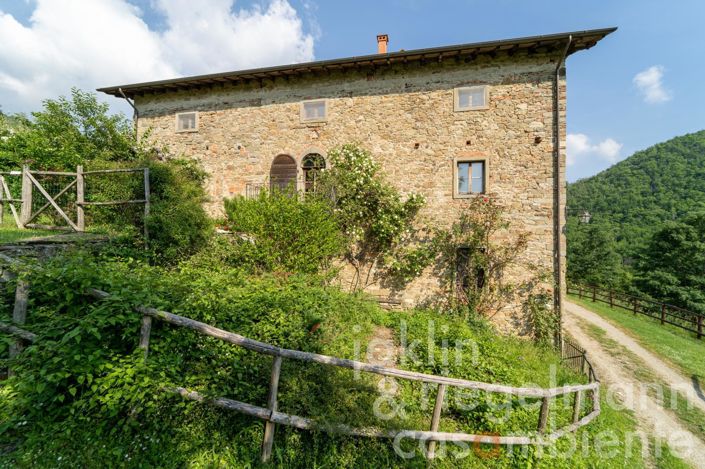 Image No.9-Ferme de 10 chambres à vendre à Stia