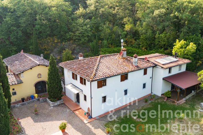 Image No.2-12 Bed Farmhouse for sale