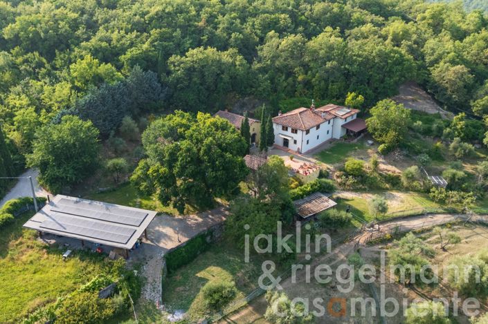 Image No.4-12 Bed Farmhouse for sale