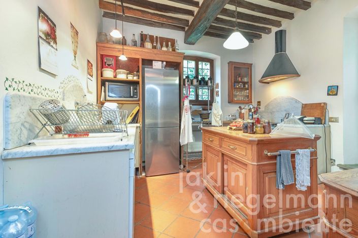 Image No.41-12 Bed Farmhouse for sale