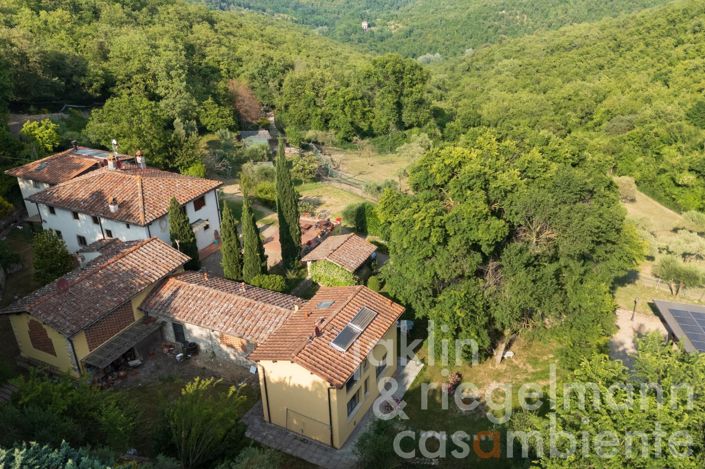 Image No.8-12 Bed Farmhouse for sale