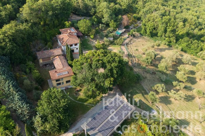 Image No.9-12 Bed Farmhouse for sale