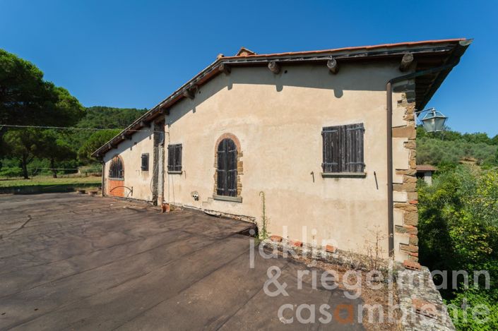 Image No.10-3 Bed Country House for sale