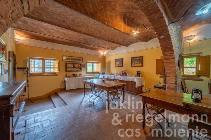Image No.36-9 Bed Country House for sale